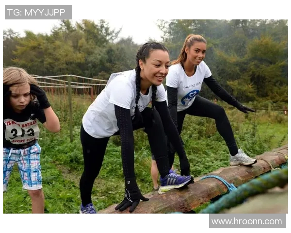 球星女友挑战足球场展现惊人球技引发热议